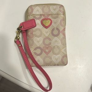 Vintage Coach Wristlet with card slots
